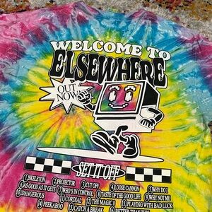 Welcome to elsewhere shirt Large